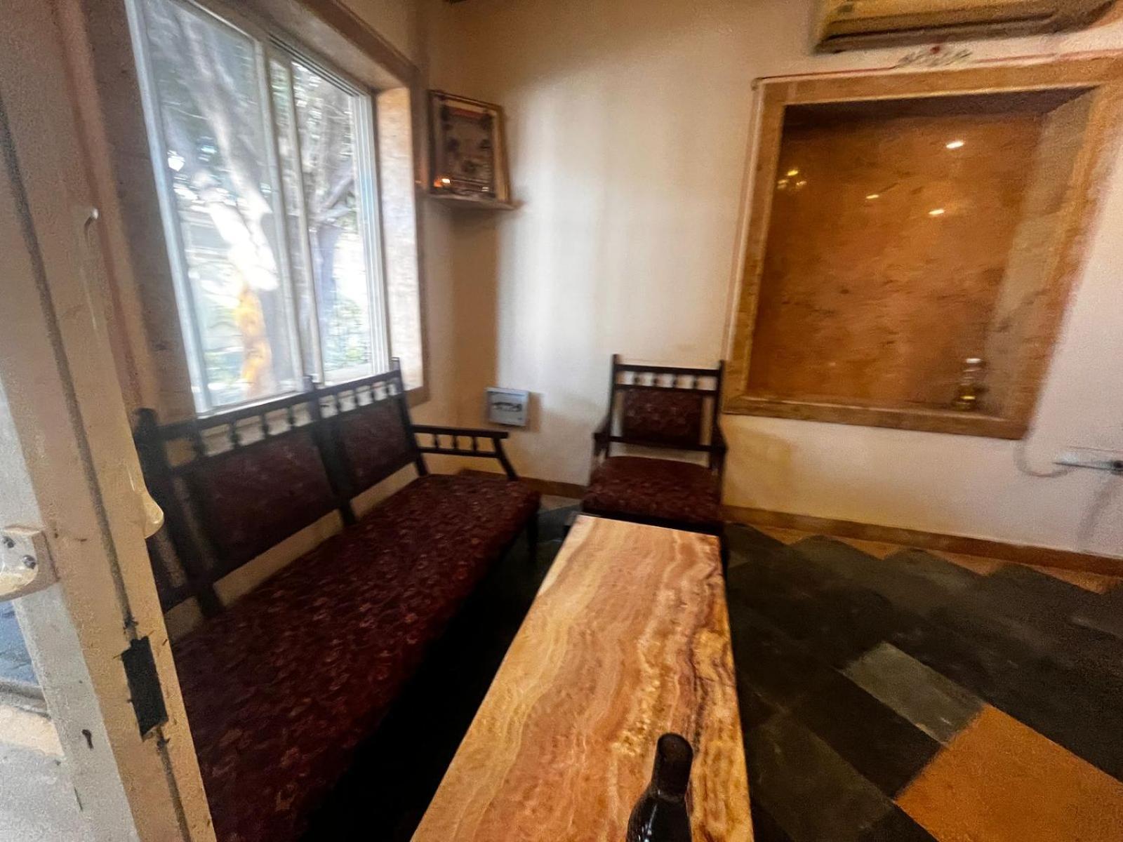 Lokesh Hotel Talai  Eksteriør bilde